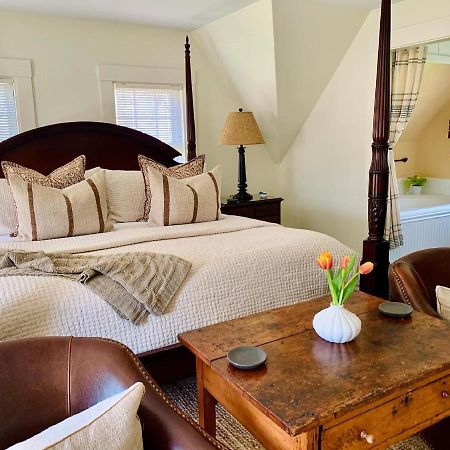 Ashley Manor Bed & Breakfast Barnstable Dış mekan fotoğraf