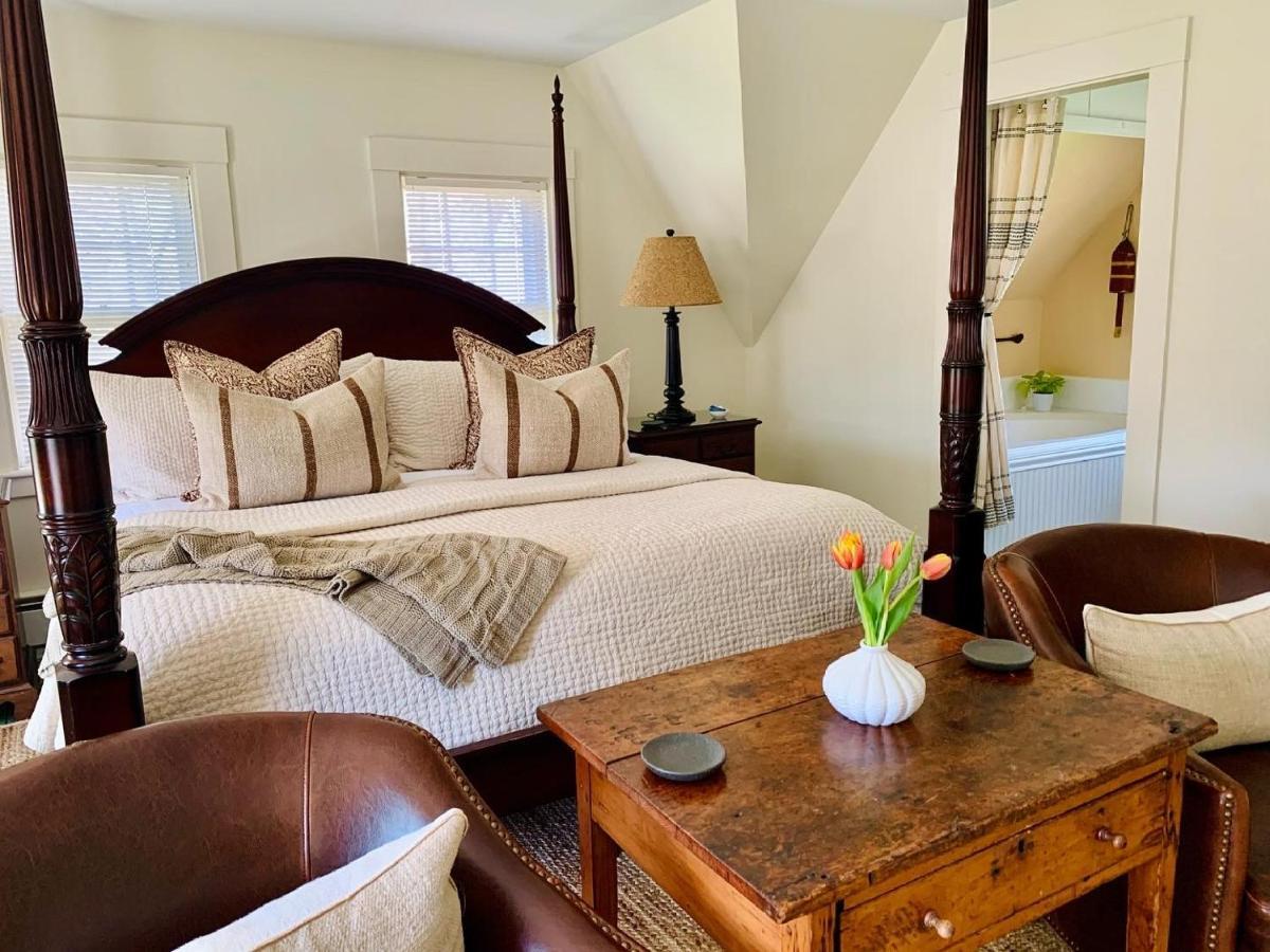 Ashley Manor Bed & Breakfast Barnstable Dış mekan fotoğraf