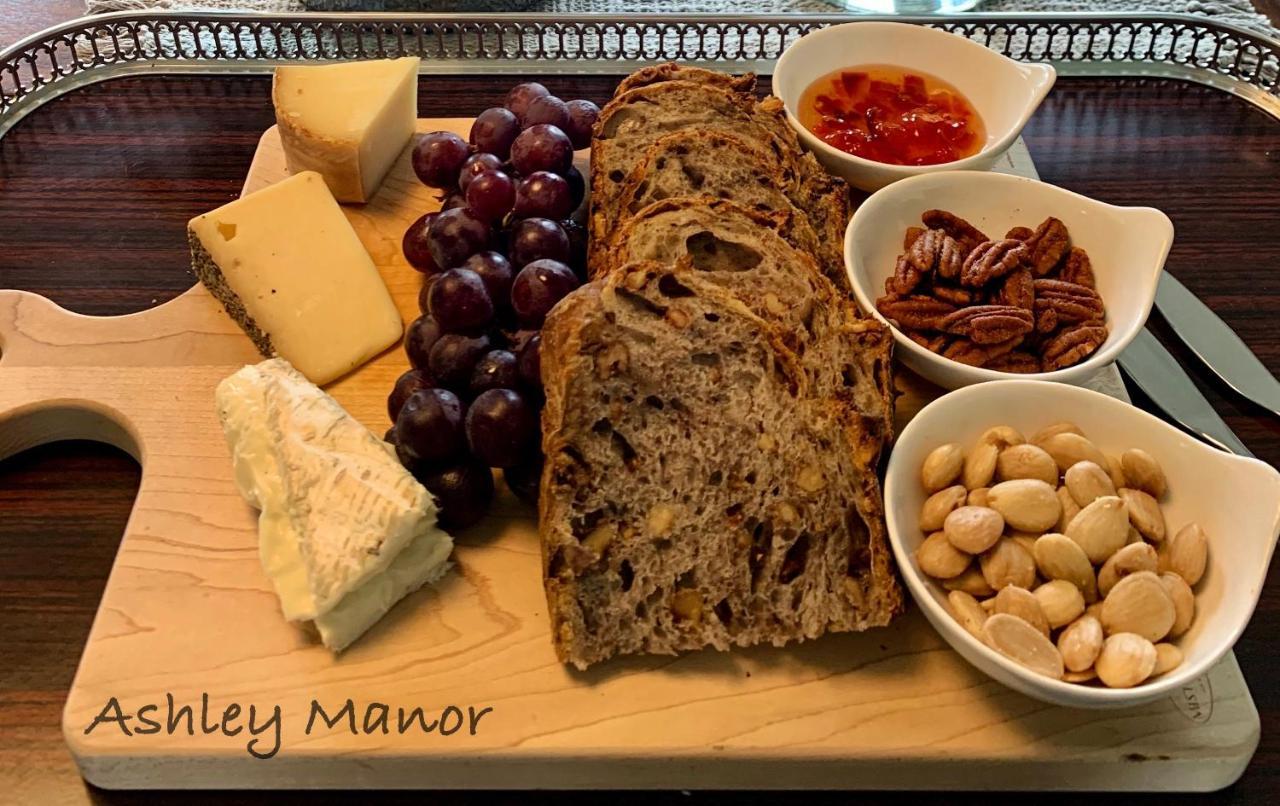 Ashley Manor Bed & Breakfast Barnstable Dış mekan fotoğraf